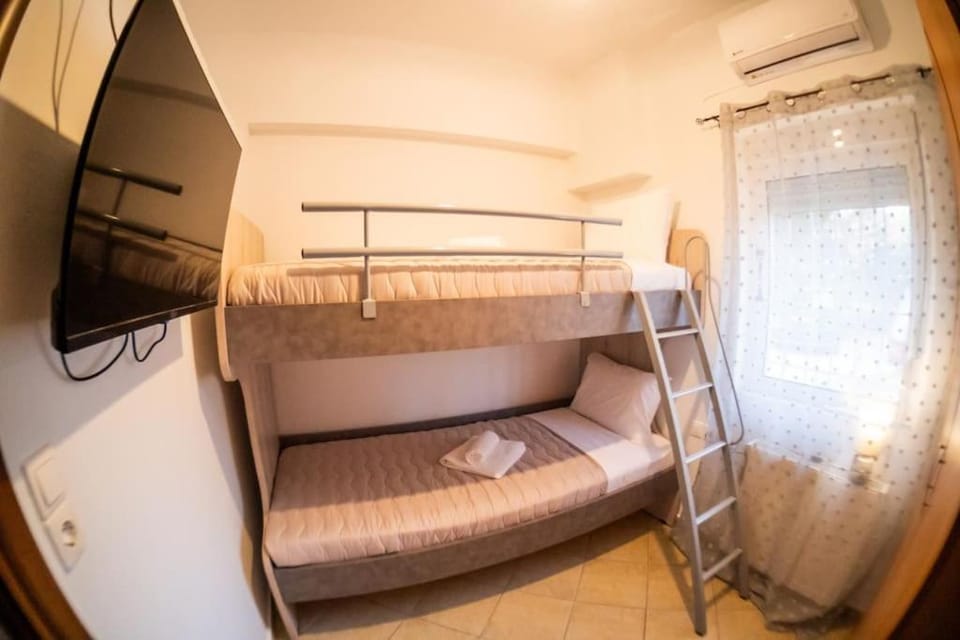 Bed, Bedroom, bunk bed