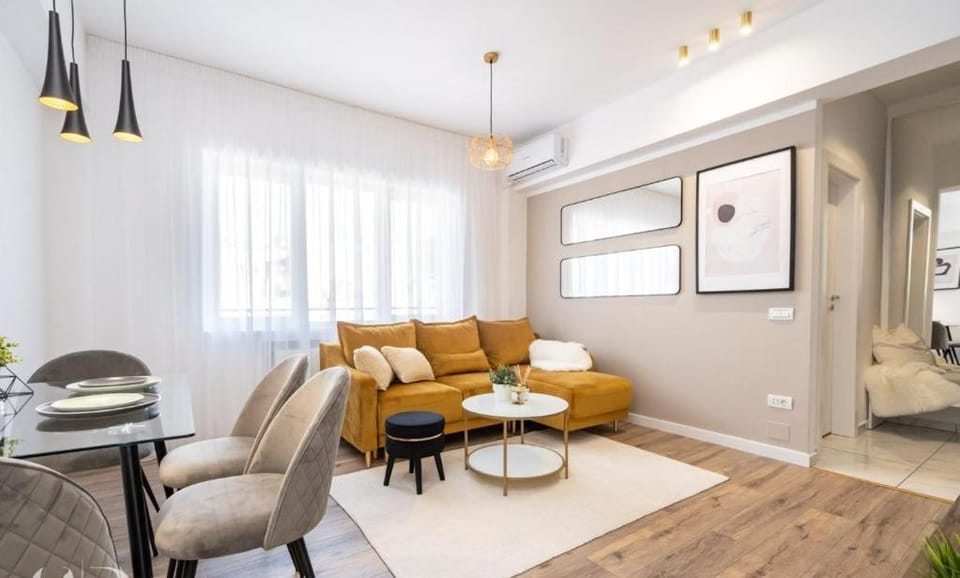 Majestic Apartament with View in Magheru Apartment in Bucharest