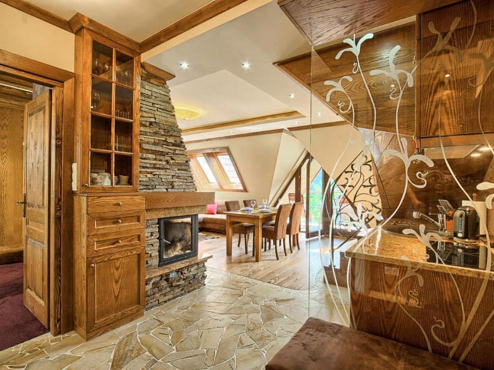 Kitchen or kitchenette, Living room