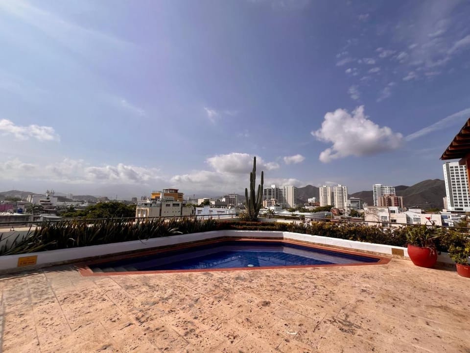 Day, Dining area, City view, Mountain view, Pool view, Swimming pool, sunbed