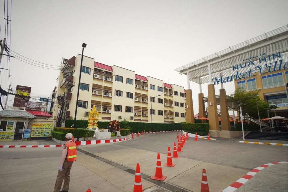 Property building, Neighbourhood, Street view