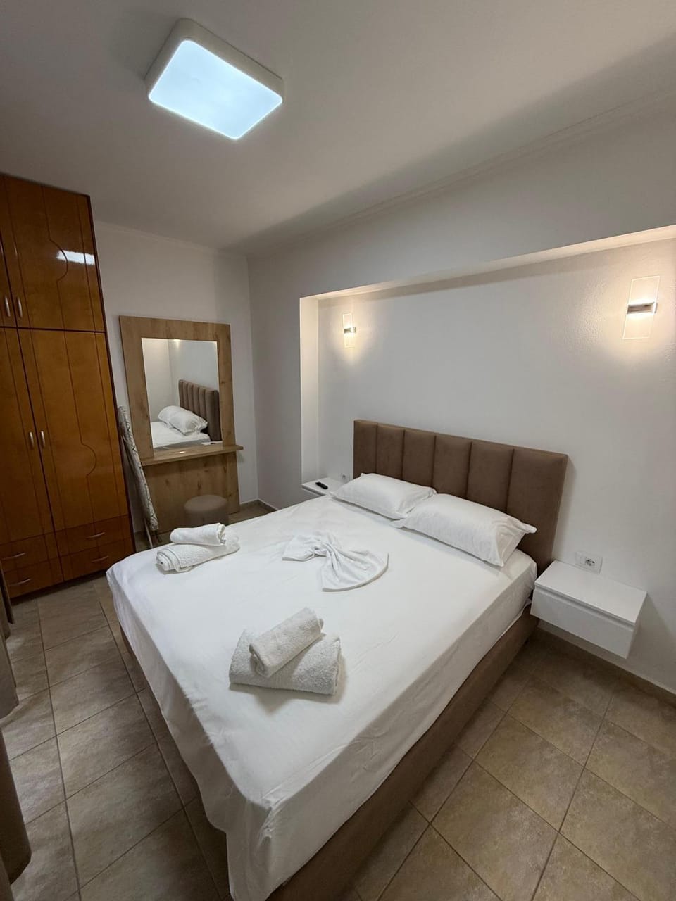 Bed, Photo of the whole room, Bedroom, towels, wardrobe