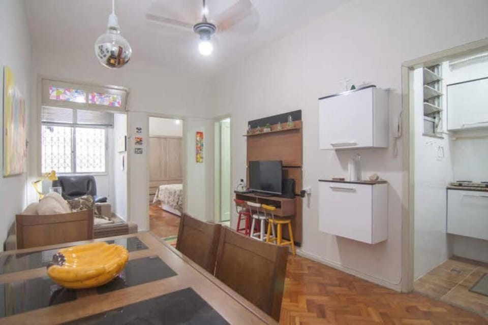 Apartamento charmoso na praia de Copacabana Apartment in Rio de Janeiro