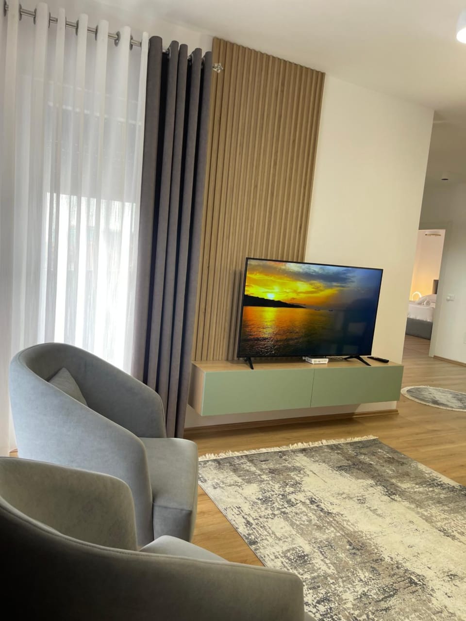 Communal lounge/ TV room, TV and multimedia, Living room, Seating area, Evening entertainment