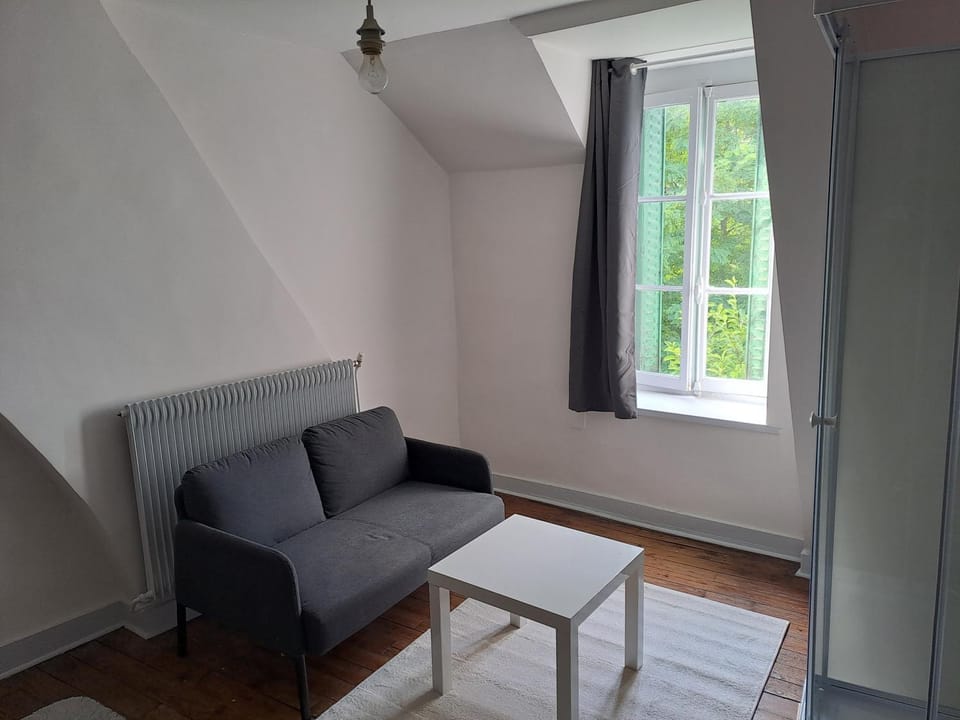 chambre prive standard Vacation rental in Centre-Val de Loire