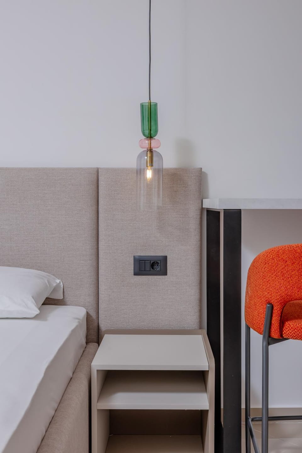 Bed, Photo of the whole room