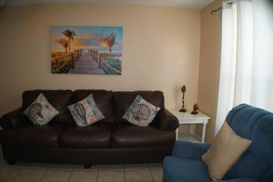 GULFVIEW 512 LUXURIOUS CONDO 3 min walk to beach, next Beach Park Isla Blanca Apartment in South Padre Island