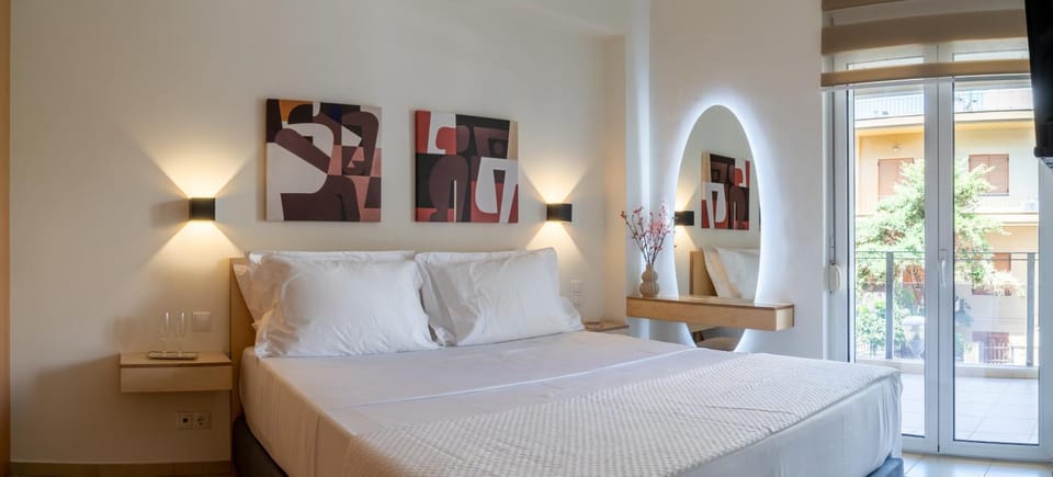 Bed, Photo of the whole room, Decorative detail, Bedroom