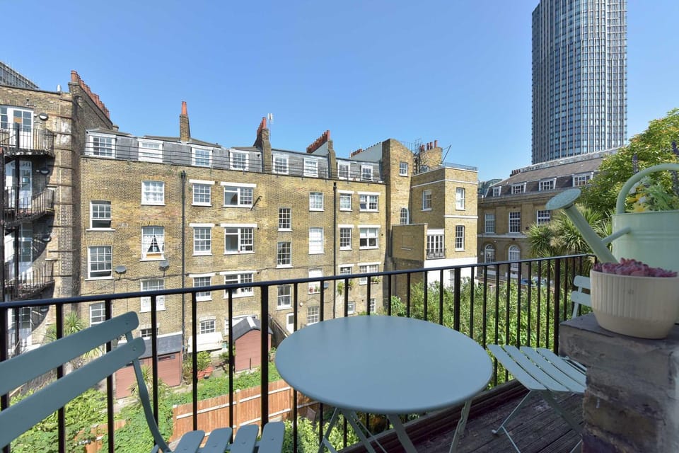 Spacious 3 bed South Bank Apartment Apartment in London Borough of Southwark