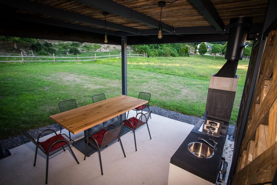 Patio, Day, BBQ facilities, Garden, Garden view