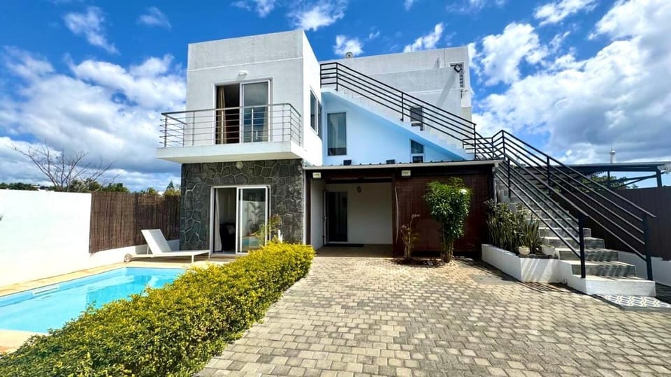 Appartement T2 La Colombe vue mer et montagne Apartment in Rivière Noire District, Mauritius