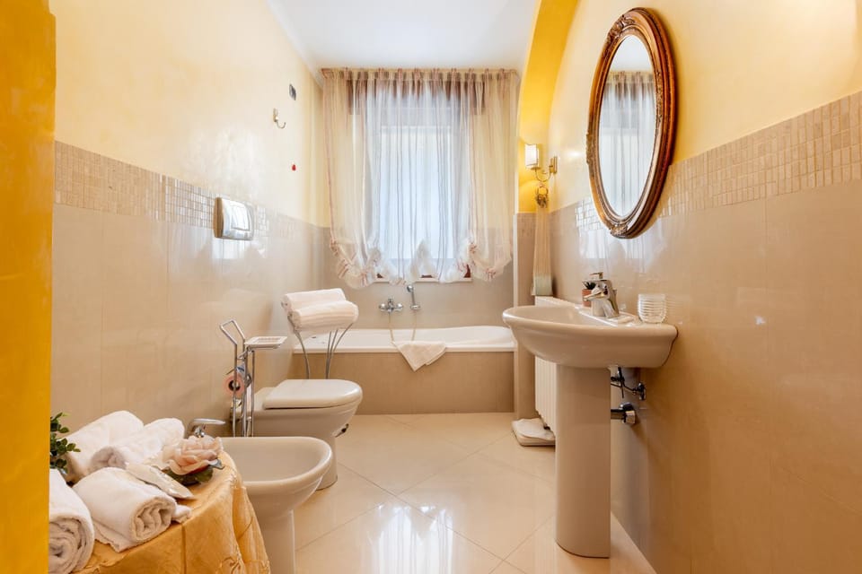 Bathroom, Bath