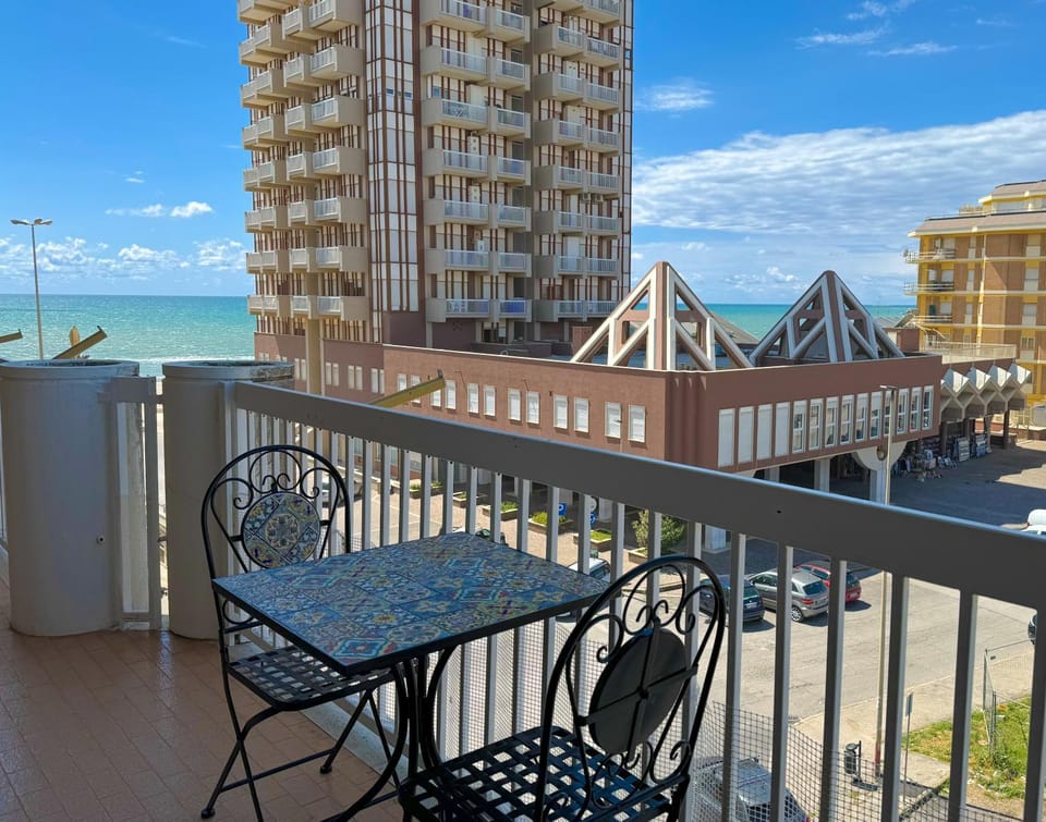 Property building, Day, Natural landscape, View (from property/room), Balcony/Terrace, Beach, City view, Sea view