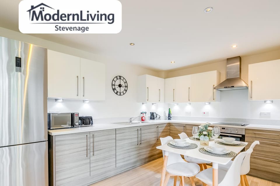 ModernLiving Stevenage 2 Bedroom Apartment Town Centre Sleeps 8 Apartment in Stevenage