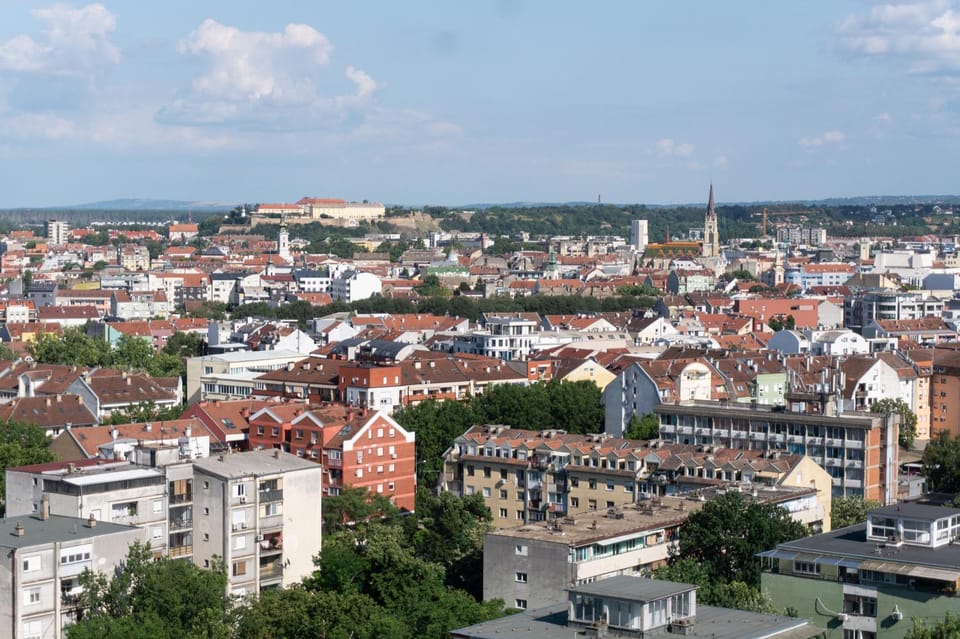 Property building, Nearby landmark, Day, Neighbourhood, Natural landscape, Bird's eye view, City view, Landmark view, Street view, Location