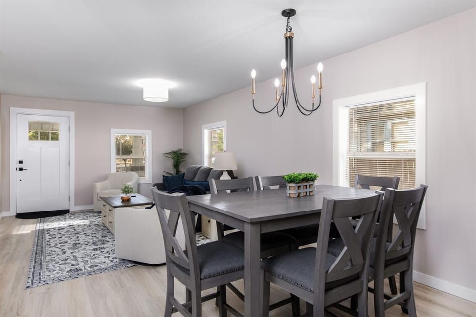 Cozy 2BR Home Near ND - Perfect for Game Day Stays House in Roseland