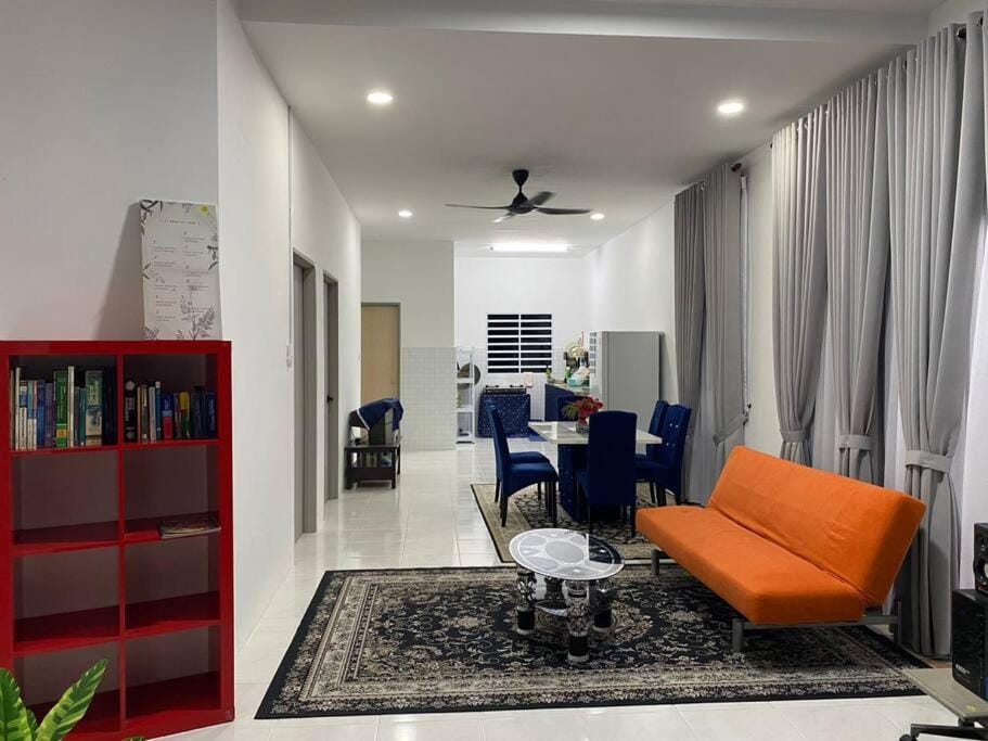 Living room, Dining area