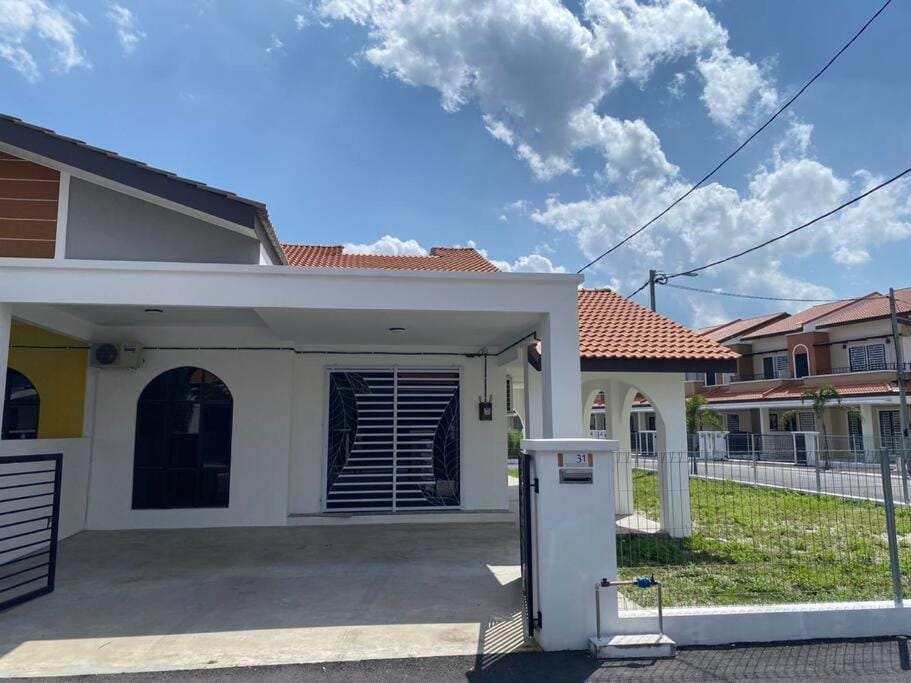 Property building, Day