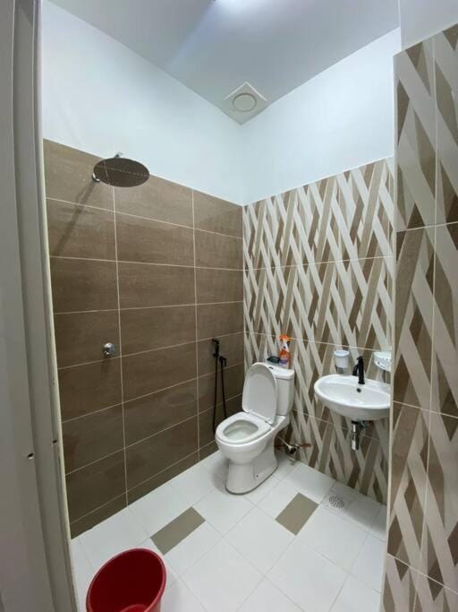 Shower, Toilet, Bathroom, bidet