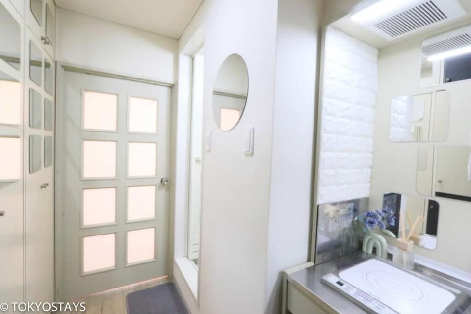 Shower, Bathroom, towels