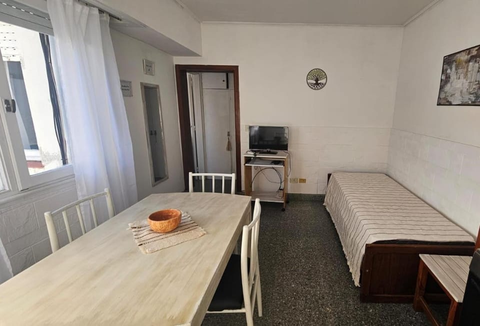 Depto céntrico a 3 cuadras del mar con Wifi Apartment in Mar del Plata