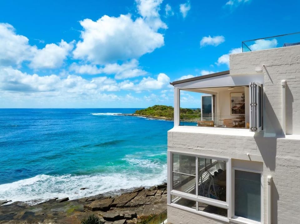 Luxe Oceanfront Apartment Apartment in Yamba