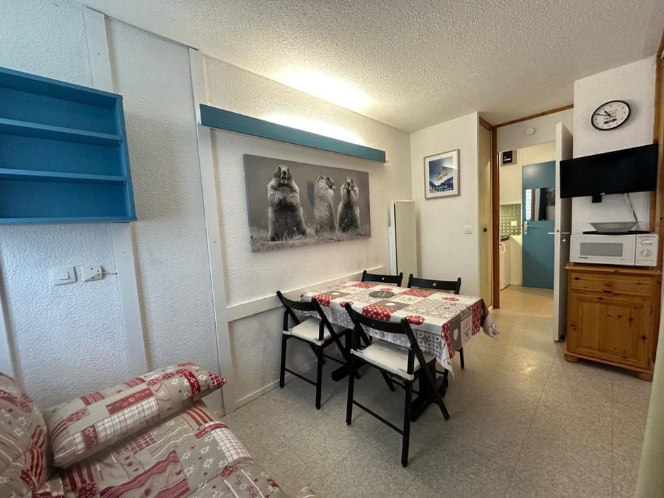 Studio divisible au calme, balcon sud-ouest, 24m² - FR-1-181-2827 Apartment in Landry