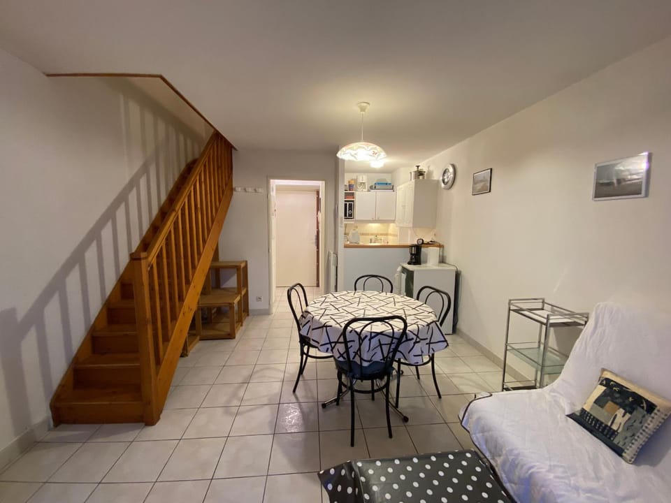 Appartement Duplex Calme, Proche Plage et Centre à Fouras - FR-1-709-78 Apartment in Fouras