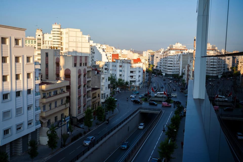 Day, Neighbourhood, Bird's eye view, City view, Street view, Location