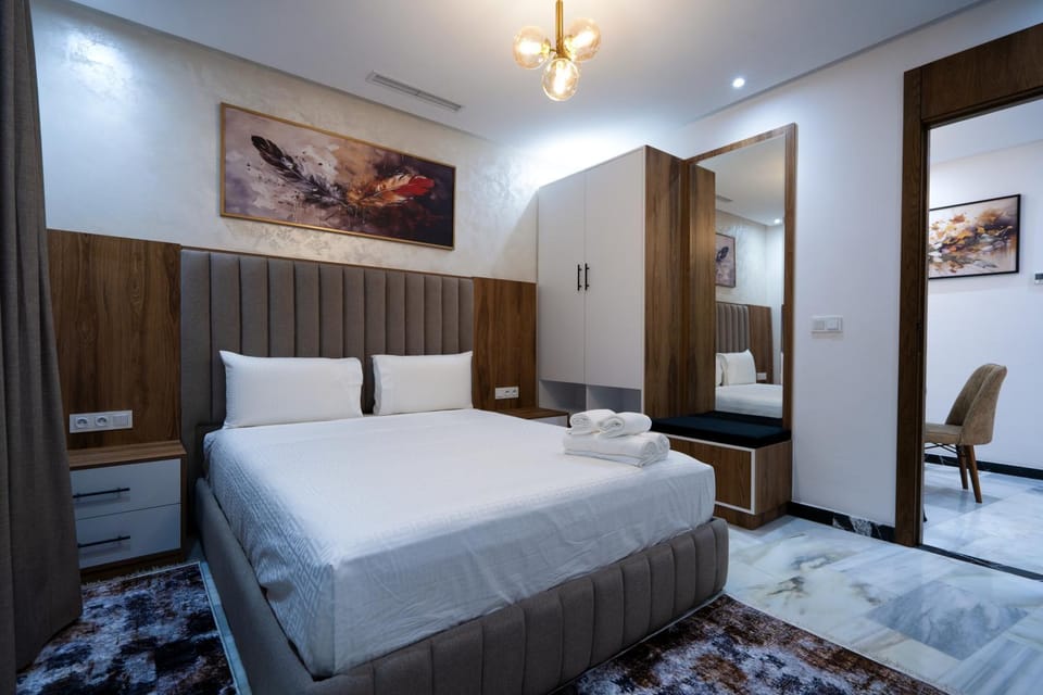 Bed, Photo of the whole room, Bedroom, wardrobe
