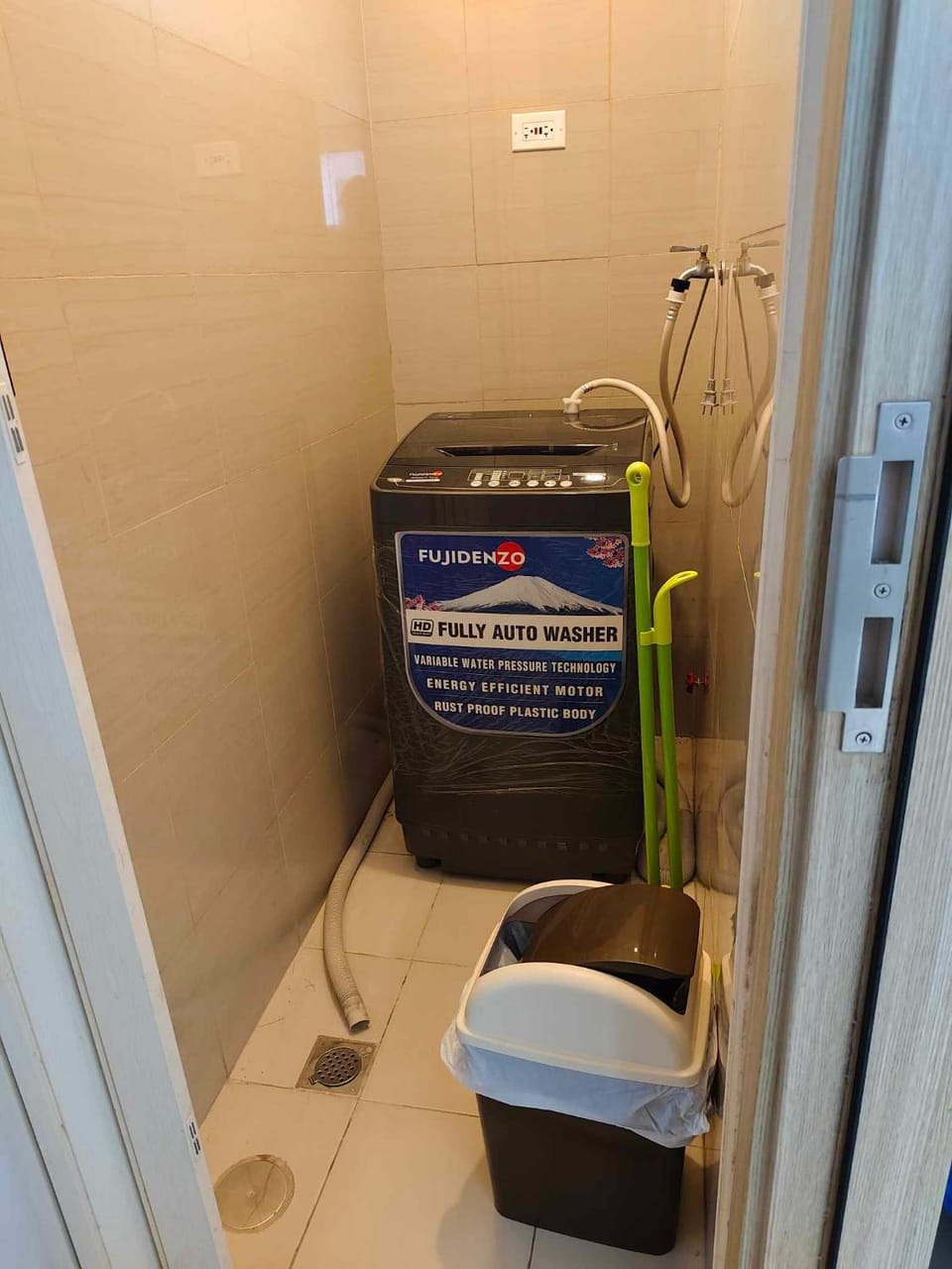 Shore Res 2 Br 2Bath 1417 Apartment in Pasay