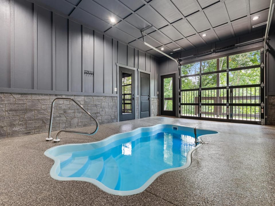 Garden, Swimming pool, furniture