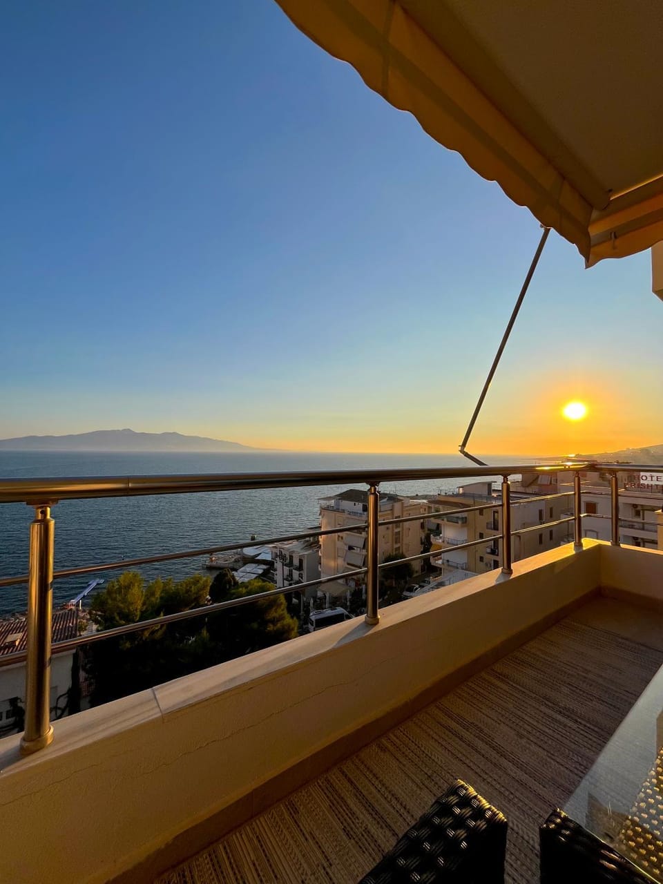 Natural landscape, View (from property/room), Balcony/Terrace, Sea view, Sunset