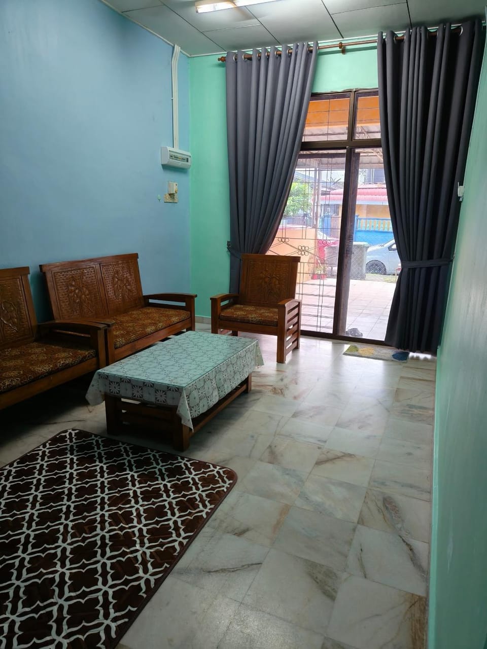 Living room, Seating area