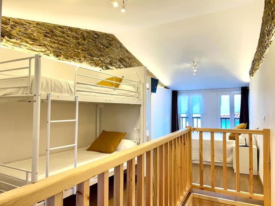 Bed, Photo of the whole room, Bedroom, bunk bed