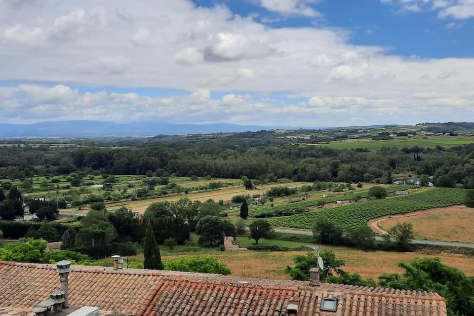 Terrasse avec vue-Spa-Clim sur les 2 niveaux-Famille-Vacances-Week-end House in Occitanie