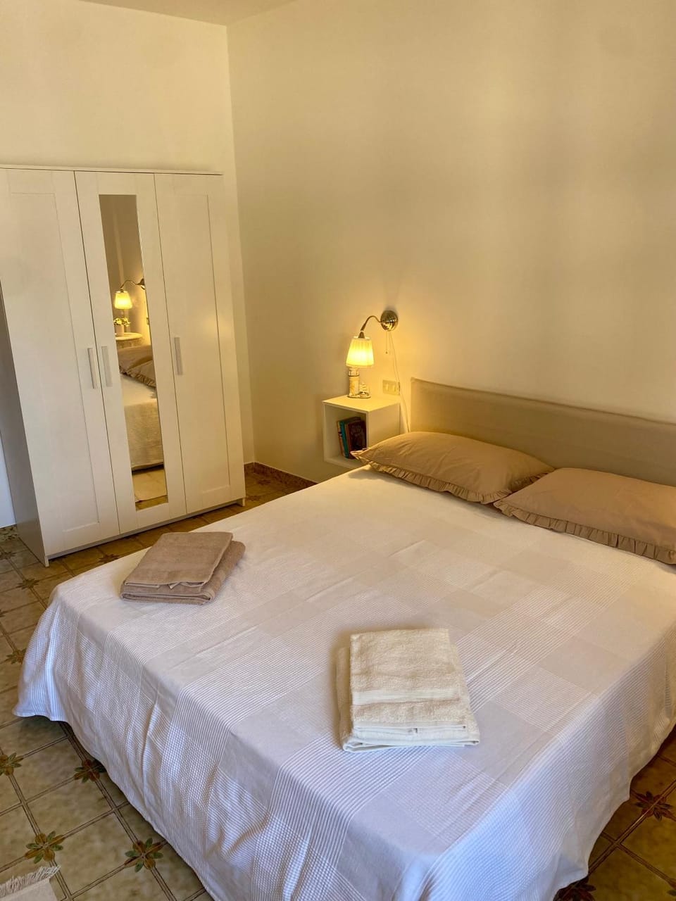 Bed, Photo of the whole room, Bedroom, towels, wardrobe