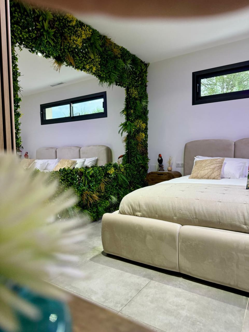 Suite Romantique Reve d Amazonie option espace Spa complet en supplément Bed and Breakfast in Occitanie