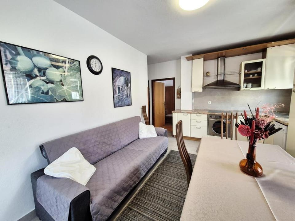 ARA-Olga Apartment in Lika-Senj County