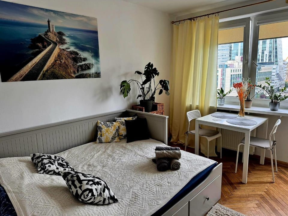 Złota Studio Apartment in Warsaw