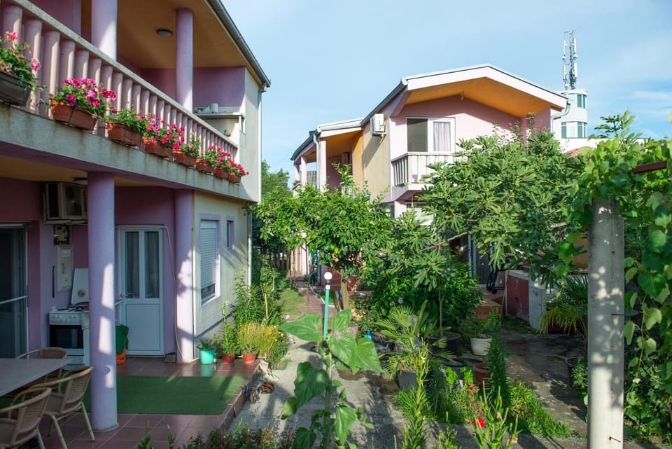 Property building, Garden view