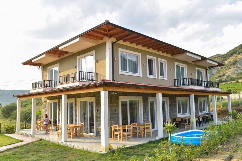 Guesthouse Lumo & pool Nature lodge in North Macedonia