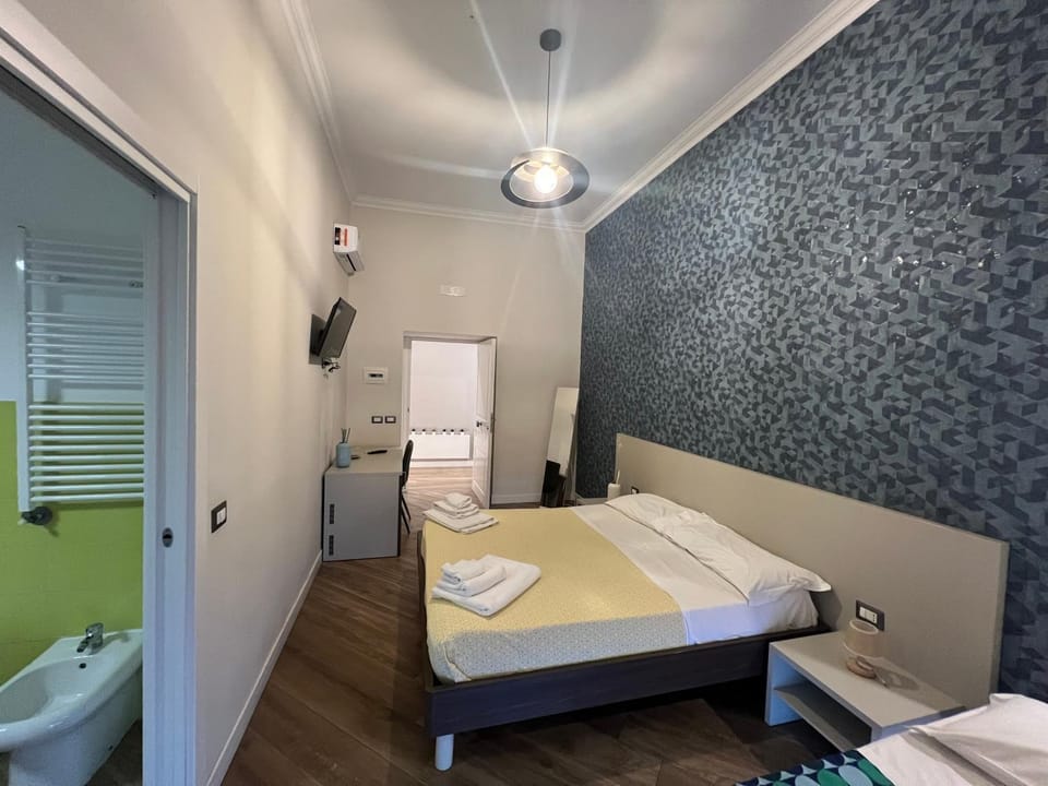 Toilet, Bed, Bathroom, Photo of the whole room, Bedroom, towels