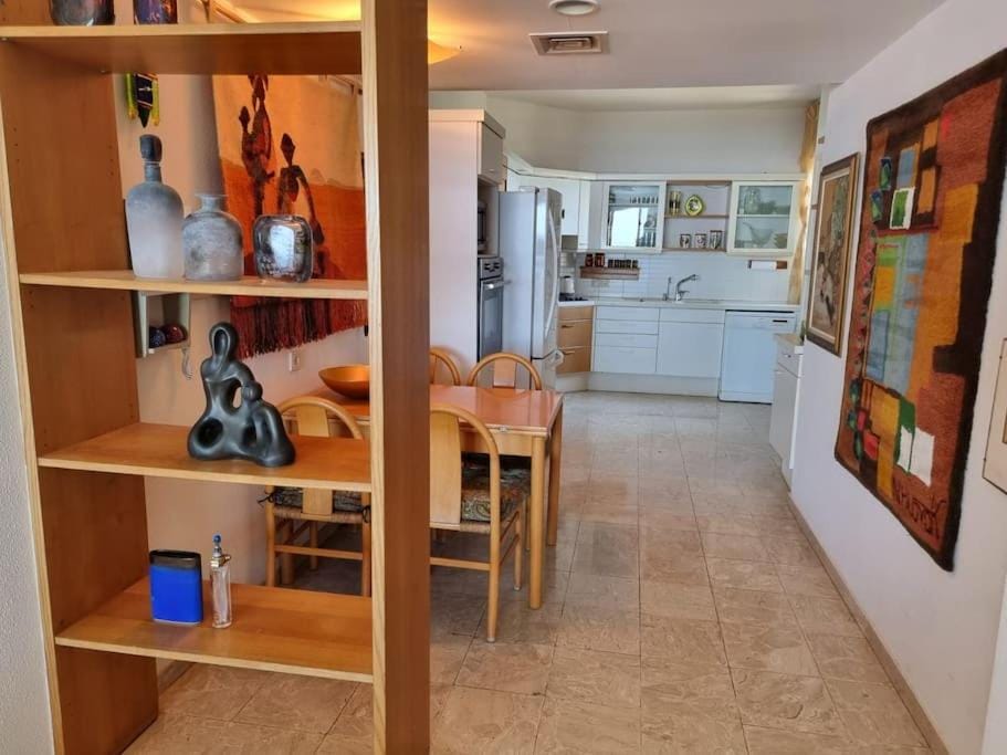 The most beautiful apartment with wonderful view Apartment in Haifa