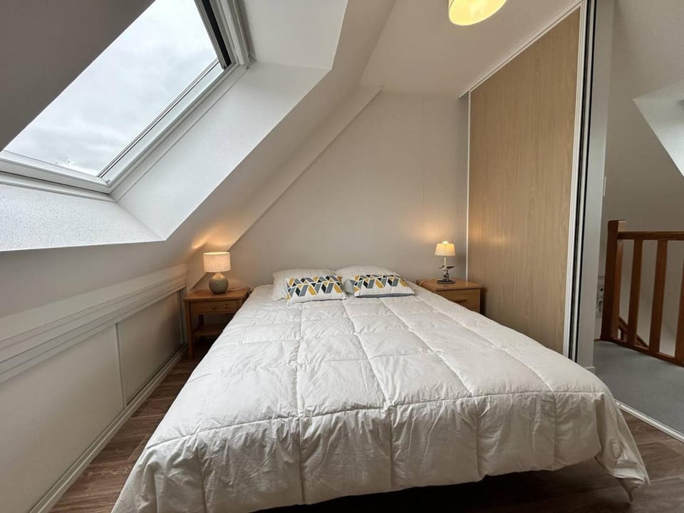 502 - Appartement T3, avec vue sur sur la mer. Apartment in Brittany