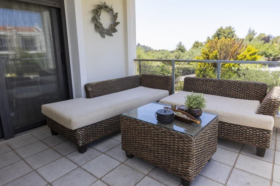 Patio, Day, View (from property/room), Balcony/Terrace, Seating area