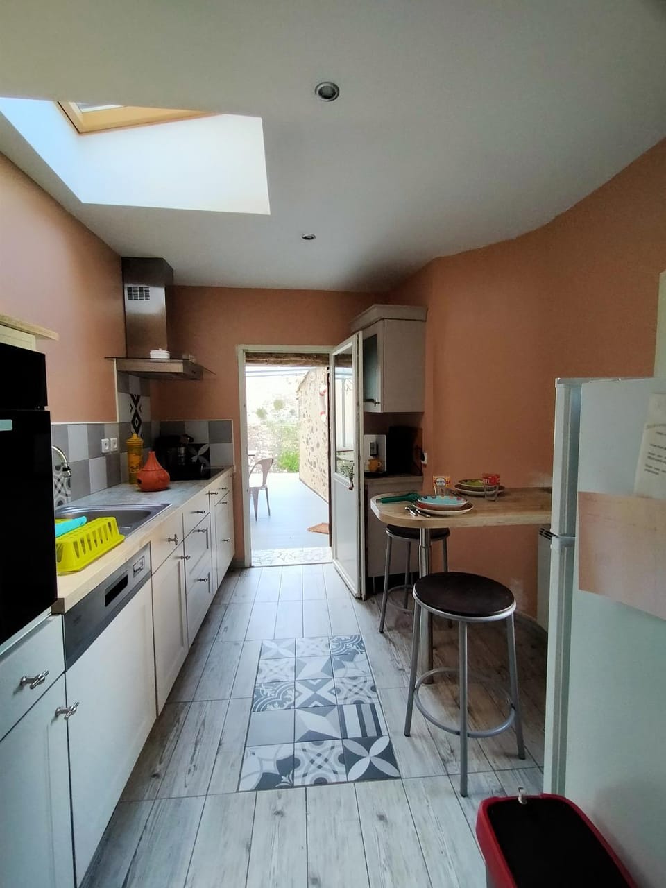 Balcony/Terrace, Kitchen or kitchenette, dishwasher, oven, stove
