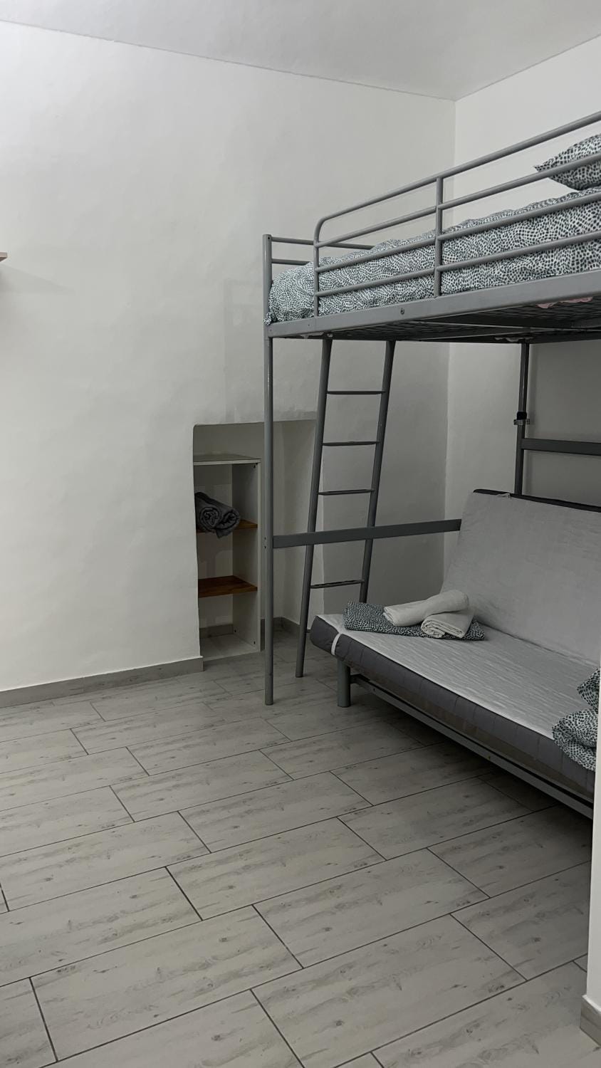 Bed2Go Brescia Apartment in Turin