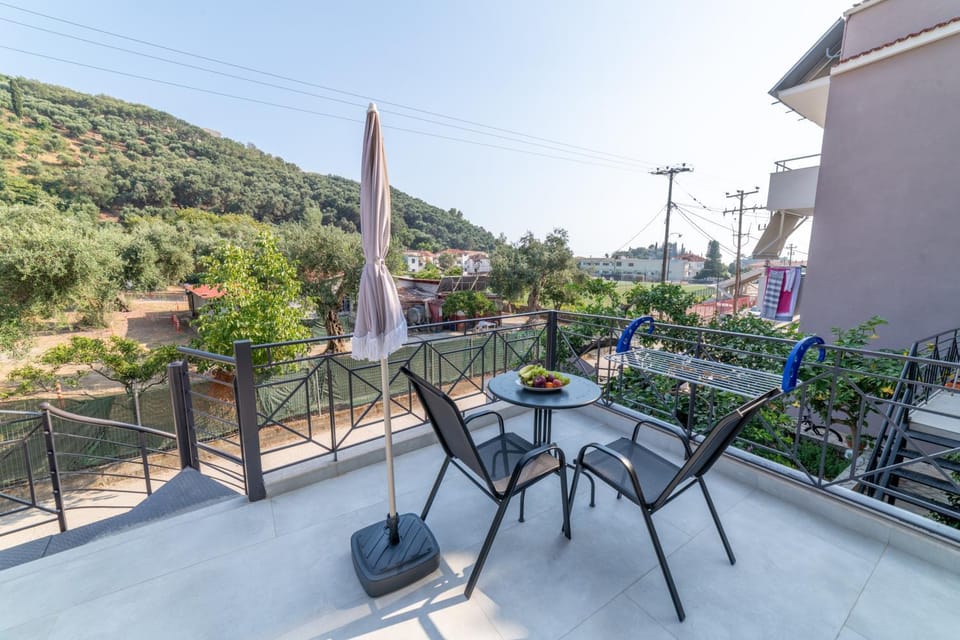 La Casa Apartment hotel in Peloponnese, Western Greece and the Ionian