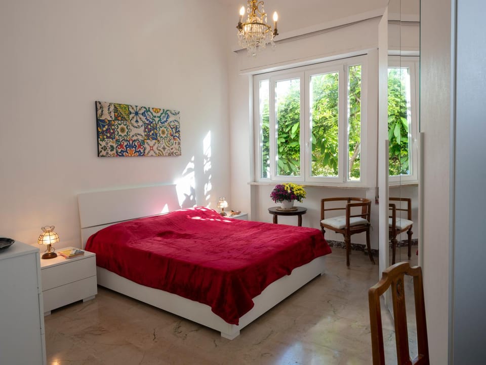 Bed, Photo of the whole room, Bedroom, air conditioner